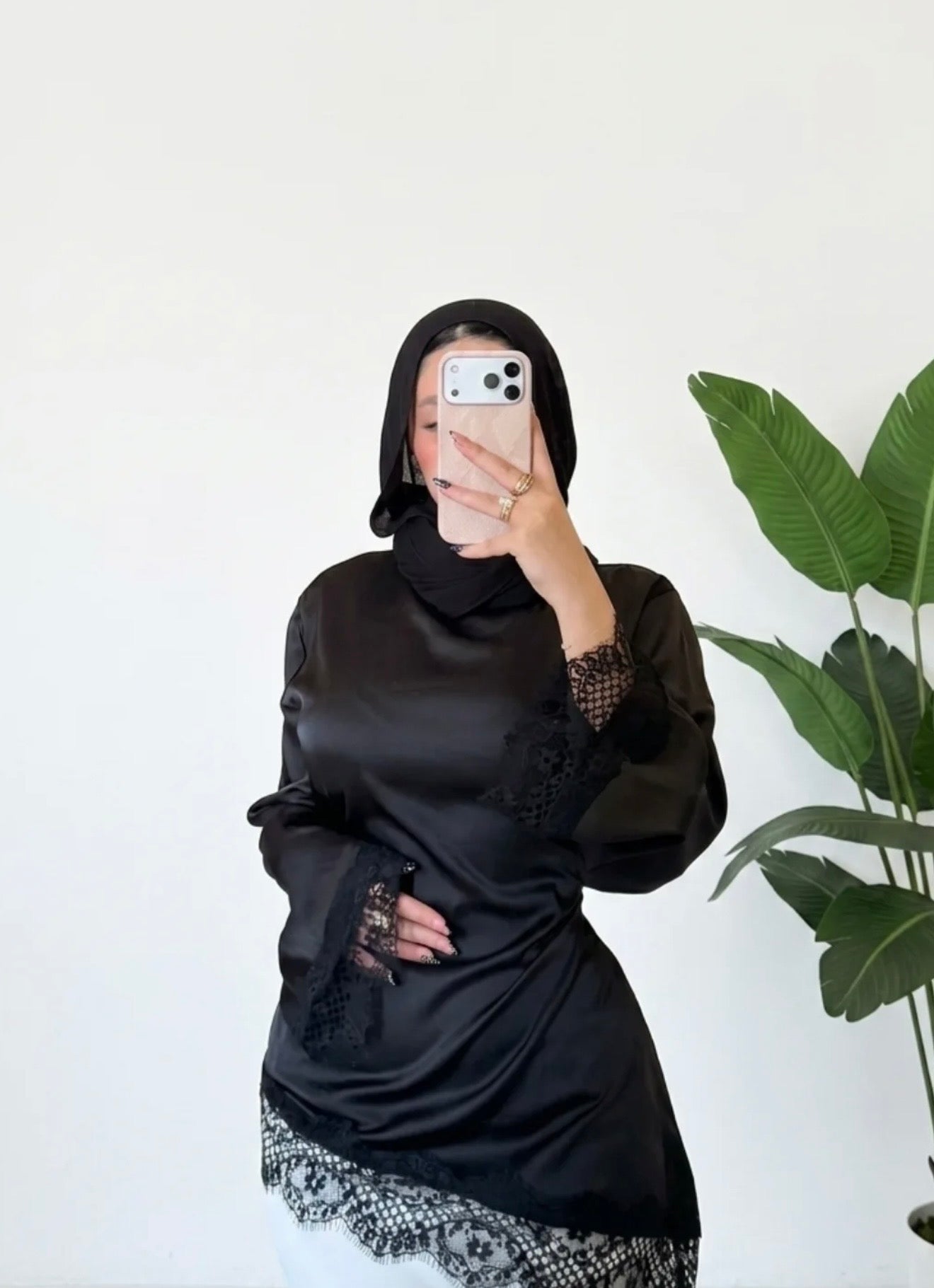 ✨ Blouse Satin Dentelle — Élégance & Confort